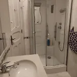 Perfect Near Airport 3 *